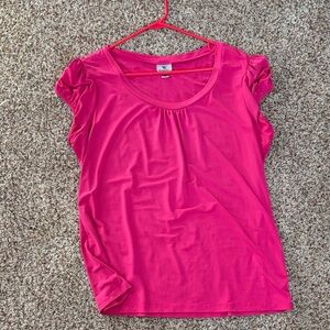 Worthington Fuchsia Short Sleeve Top